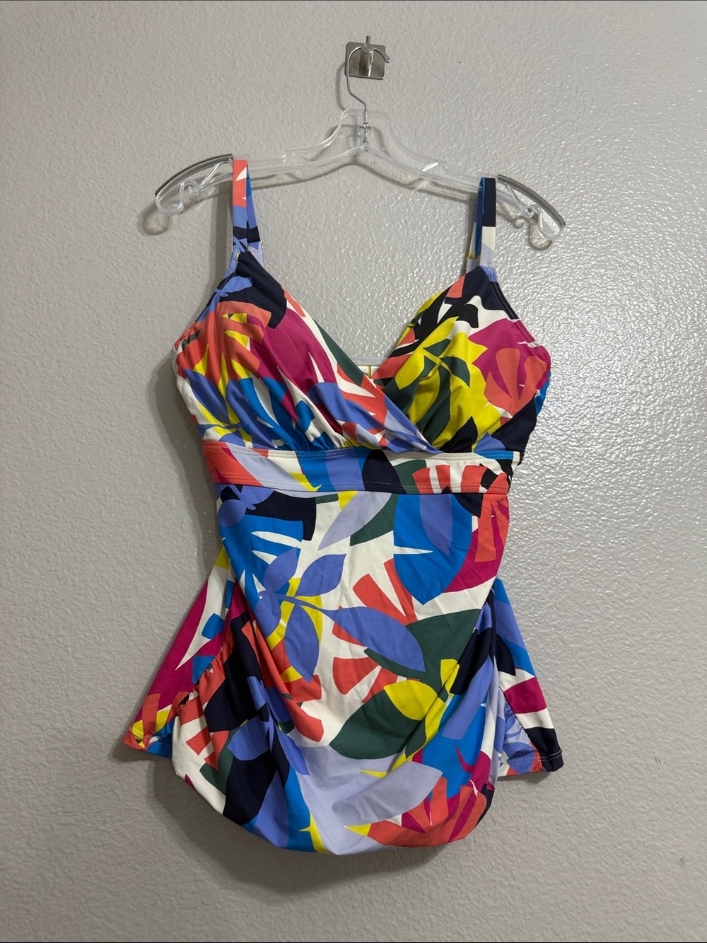 Anne Cole ' Multicolor Leaf-Swim Top 36dd/38d